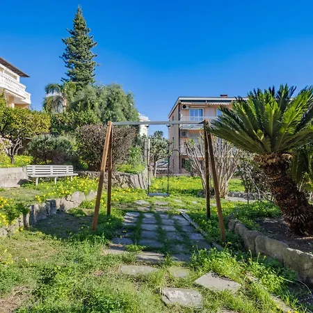 Sea, Sun & Garden By Wonderful Italy Apartment Sanremo
